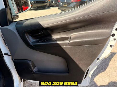 Used 2014 Nissan NV200 SV w/ Exterior Appearance Package FWD image 25