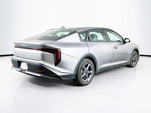 Used 2025 Kia K4 LXS image 9