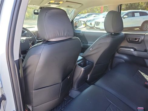 Used 2023 Toyota Tacoma 2WD Double Cab image 13