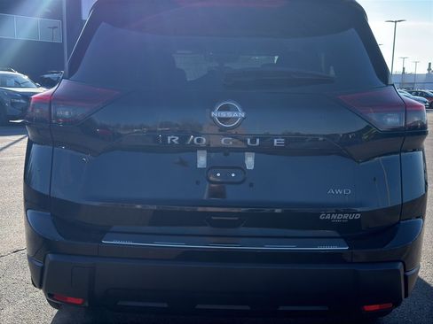 New 2026 Nissan Rogue SV image 7