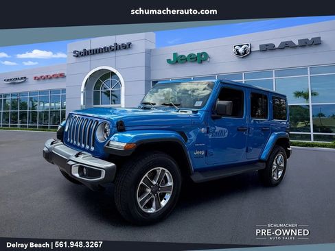 Used 2022 Jeep Wrangler Unlimited Sahara w/ LED Lighting Group AWD/4WD image 3