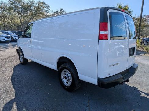 Used 2023 GMC Savana 2500 w/ Driver Convenience Package image 5