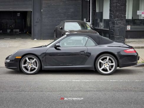 Used 2006 Porsche 911 Cabriolet image 5