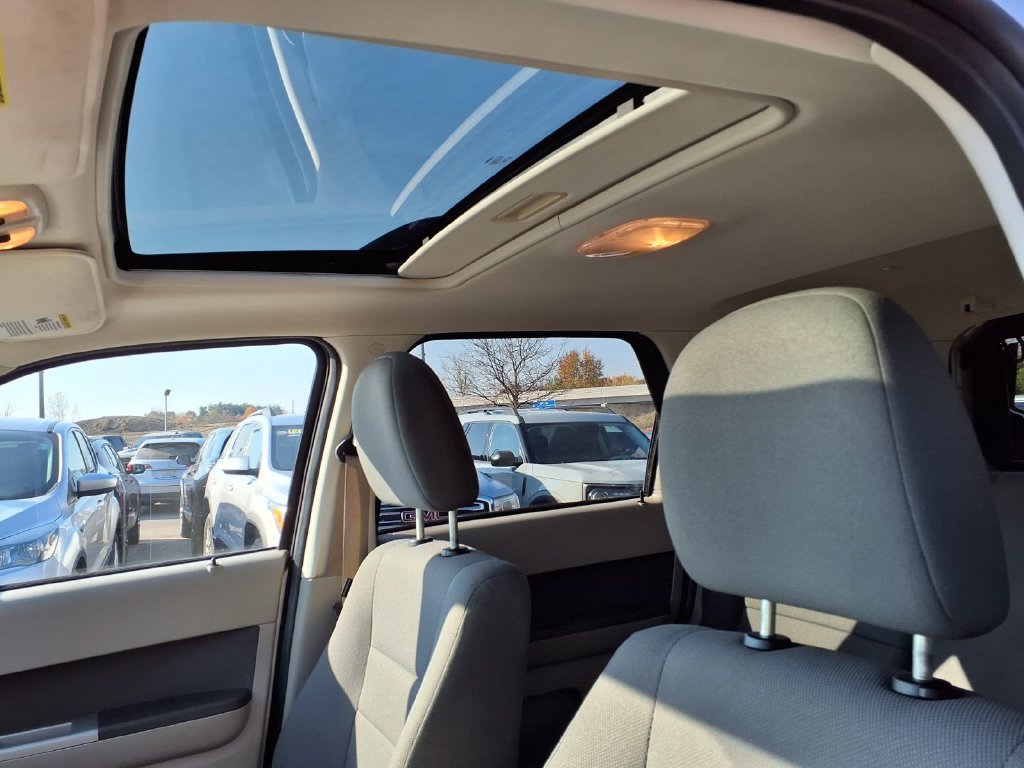 Used 2009 Ford Escape XLT FWD image 16