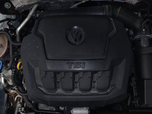 Used 2019 Volkswagen Beetle 2.0T S FWD image 30