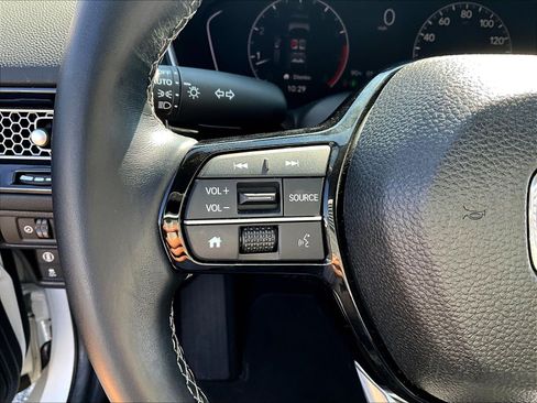 Used 2024 Honda Civic EX-L image 11