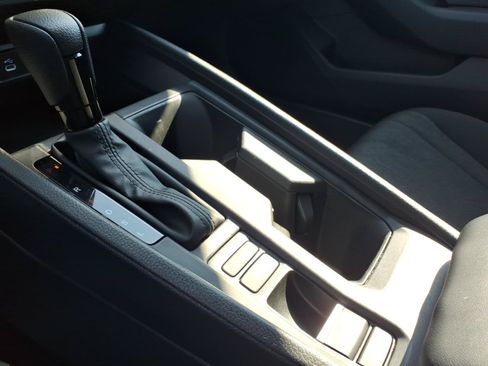 Used 2025 Honda Accord LX image 19