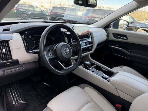 Used 2022 Nissan Pathfinder SL image 15