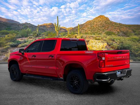 Used 2019 Chevrolet Silverado 1500 LT Trail Boss AWD/4WD image 5