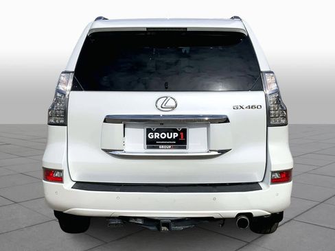 Used 2014 Lexus GX 460 image 4