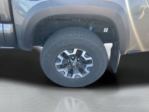 Used 2023 Toyota Tacoma TRD Off-Road w/ Black Out Package (TMS) AWD/4WD image 16