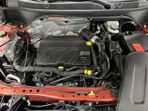 Used 2024 Chevrolet Trax RS w/ Driver Confidence Package image 32