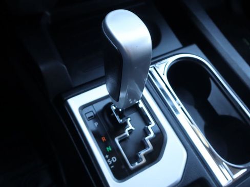 Used 2016 Toyota Tundra Limited w/ Limited Premium Package image 38