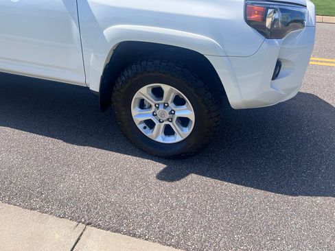 Used 2023 Toyota 4Runner SR5 AWD/4WD image 24