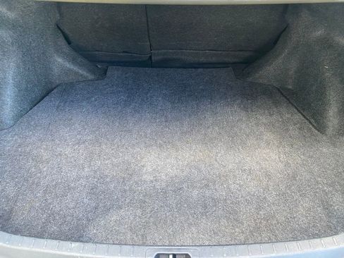 Used 2019 Toyota Corolla LE image 11