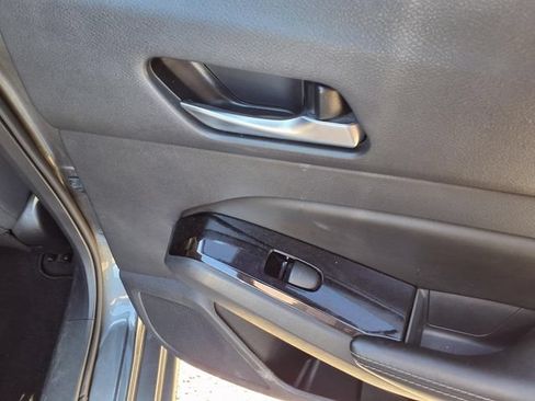 Used 2021 Nissan Altima 2.5 SV FWD image 23