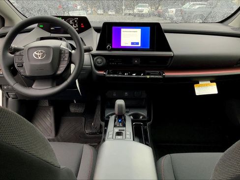 New 2026 Toyota Prius Plug-In Hybrid image 5