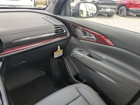 New 2026 Chevrolet Traverse Z71 w/ Enhanced Driving Package AWD/4WD image 16