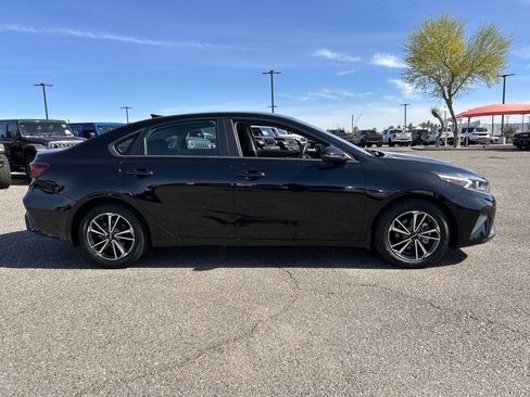 Certified 2023 Kia Forte LXS w/ LXS Technology Package image 6