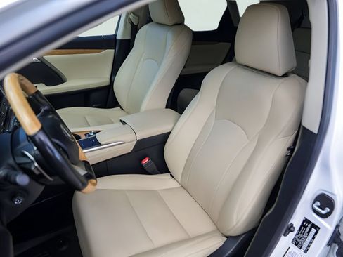 Used 2021 Lexus RX 350L FWD w/ Premium Package image 10