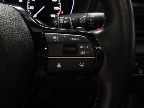 Used 2025 Honda Pilot TrailSport image 30
