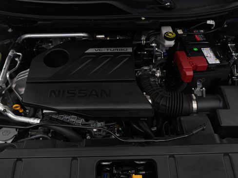 Used 2023 Nissan Rogue SV w/ SV Premium B Package image 32