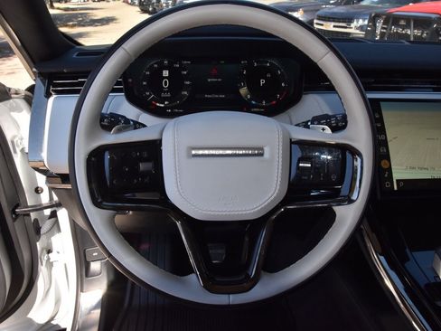 Used 2024 Land Rover Range Rover Sport Dynamic SE image 22