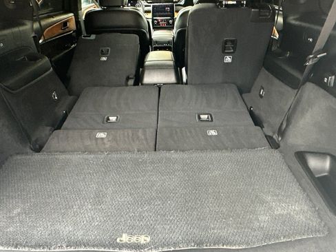 Used 2023 Jeep Grand Cherokee L Summit image 17