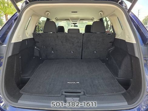 Used 2025 Nissan Rogue SV FWD image 17