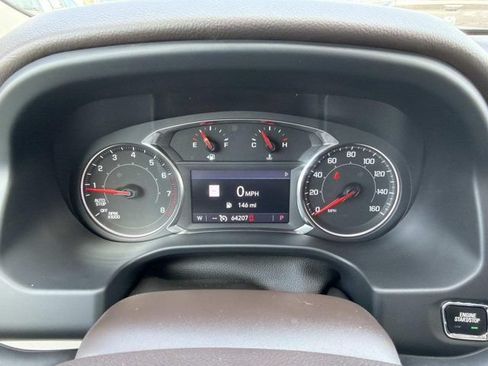 Used 2023 GMC Acadia SLT w/ Preferred Package FWD image 28