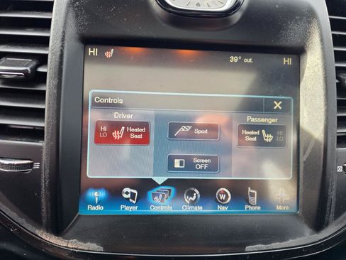 Used 2014 Chrysler 300 S image 22