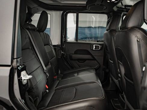 Used 2023 Jeep Wrangler Unlimited Sahara w/ Cold Weather Group image 44