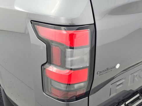 Certified 2023 Nissan Frontier SV w/ SV Premium Package image 32