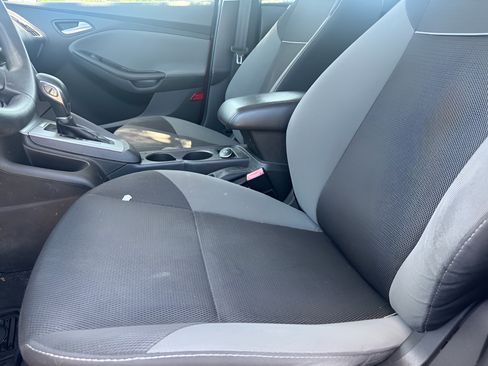 Used 2013 Ford Focus SE FWD image 14