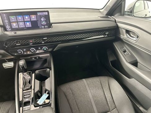 Used 2024 Honda Accord Sport image 25
