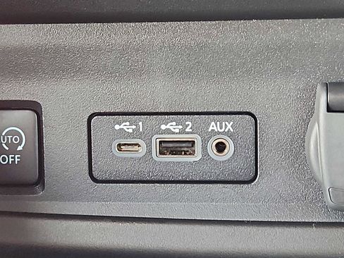 Used 2024 Nissan Sentra SR FWD image 23