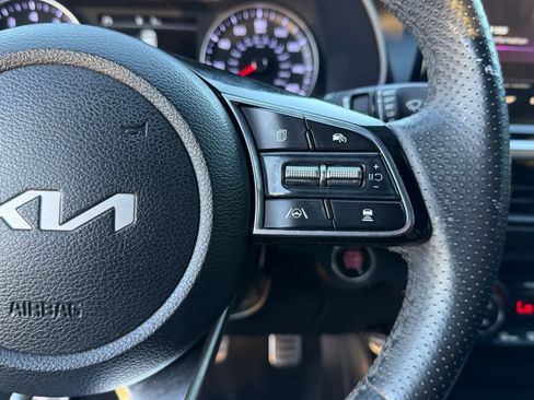 Used 2022 Kia Forte GT-Line w/ GT-Line Premium Package image 18