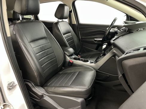 Used 2014 Ford Escape SE w/ Leather Comfort Package AWD/4WD image 38