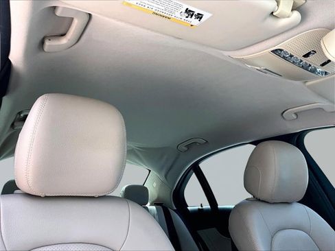 Used 2016 Mercedes-Benz C 300 Sedan image 17