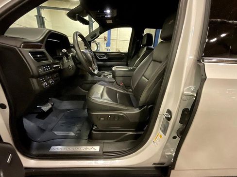 Used 2024 Chevrolet Tahoe High Country image 4