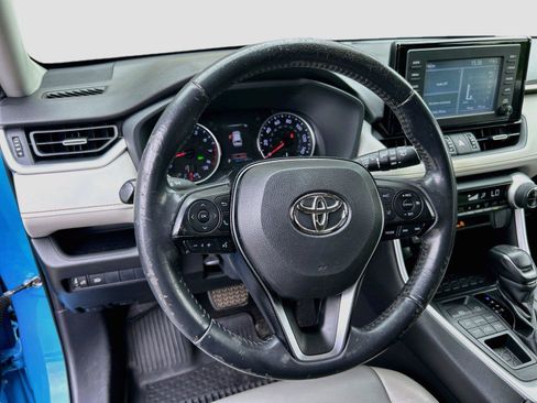 Used 2019 Toyota RAV4 XLE Premium w/ All Weather Liner Package AWD/4WD image 38