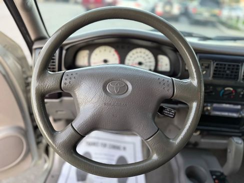 Used 2002 Toyota Tacoma PreRunner image 20