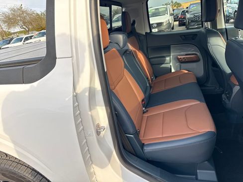 Used 2024 Ford Maverick Lariat w/ FX4 Off-Road Package image 28