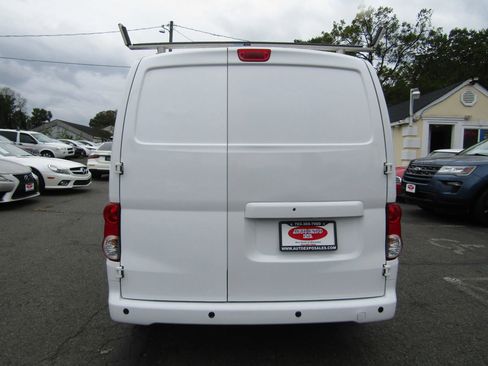 Used 2021 Nissan NV200 SV image 6