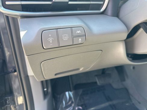 Used 2023 Hyundai Elantra Blue FWD image 12