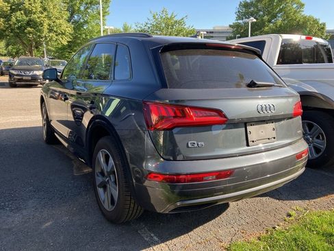 Used 2020 Audi Q5 2.0T Premium w/ Titanium Sport Package AWD/4WD image 5