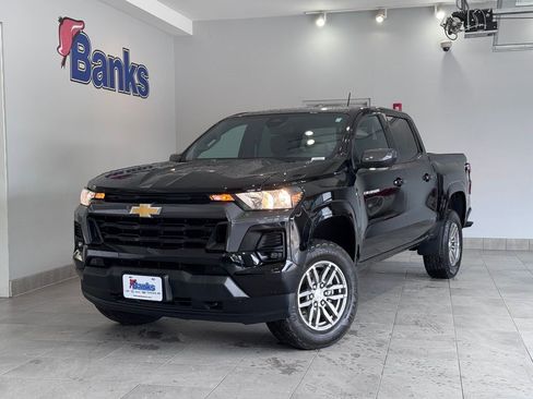 Certified 2023 Chevrolet Colorado LT w/ LT Convenience Package AWD/4WD image 2