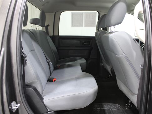 Used 2017 RAM 1500 Express w/ Express Value Package image 24