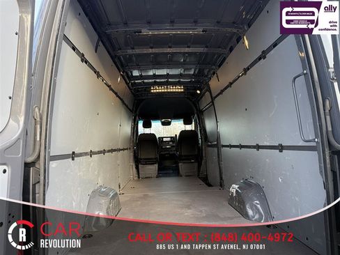 Used 2024 Mercedes-Benz Sprinter 2500 image 7