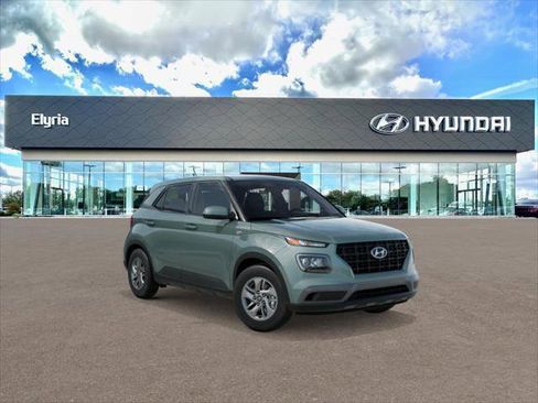 New 2026 Hyundai Venue SE FWD image 2